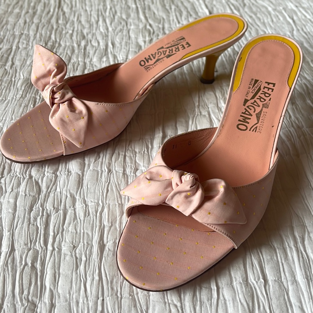 Salvatore Ferragamo kitten heel slides Size 11B in box